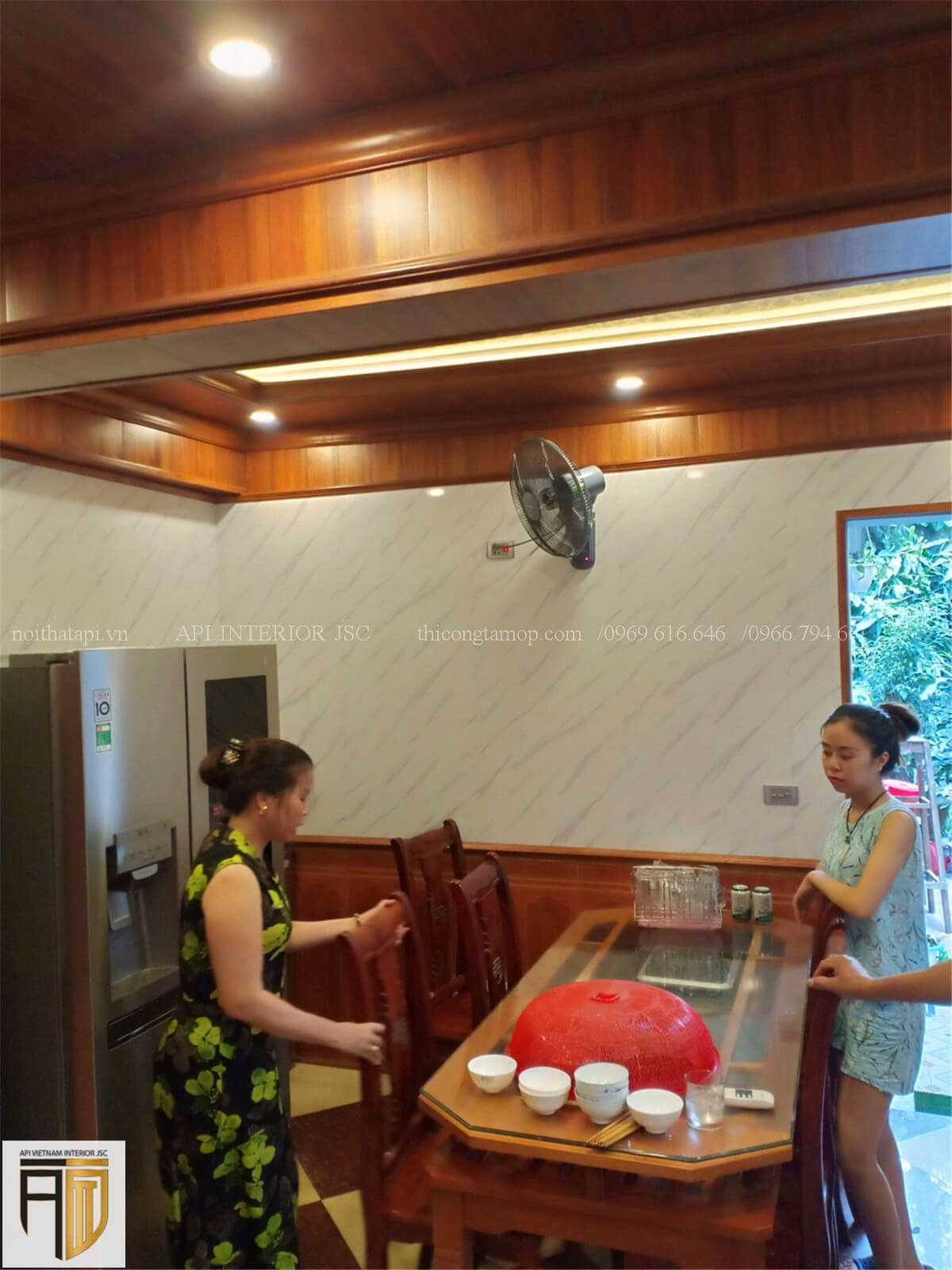 Thi công thiết kế phòng bếp bằng tấm ốp tường PVC - 3